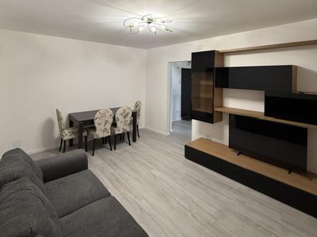 Inchiriez apartament cu 2 camere ultracentral