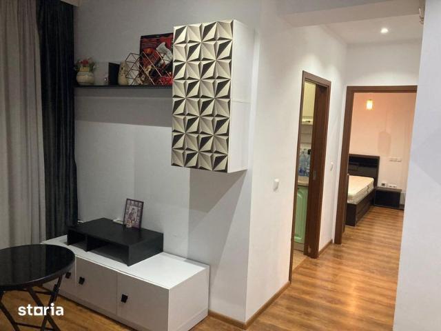 Inchiriez apartament cu 2 camere zona Badea Cartan Cartan