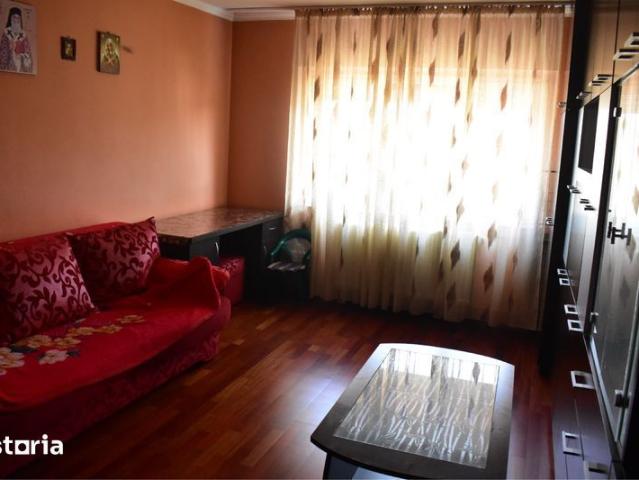 Inchiriez apartament cu 2 camere zona Stefan cel Mare
