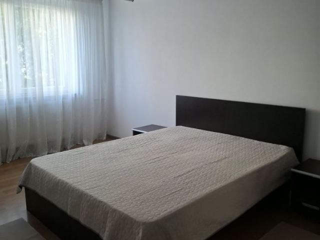 Închiriez apartament cu 2 camere – Apărătorii Patriei