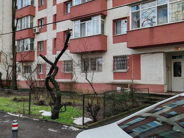 Închiriez apartament cu 2 camere Drumul Sării Razoare Cotroceni