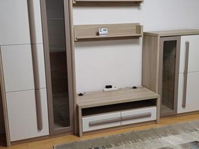 inchiriez apartament cu 2 camere in Brasov