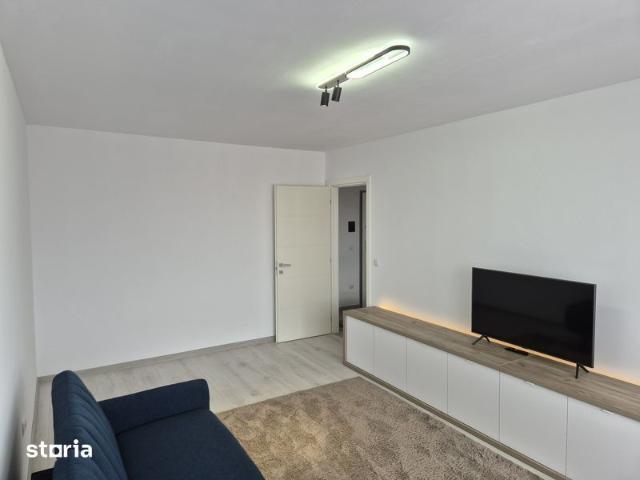 Inchiriez apartament cu 2 camere, parcare subterana