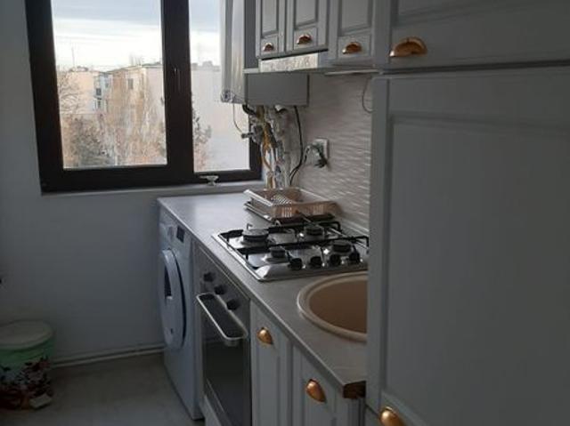 Inchiriez apartament cu 2 camere pe termen lung