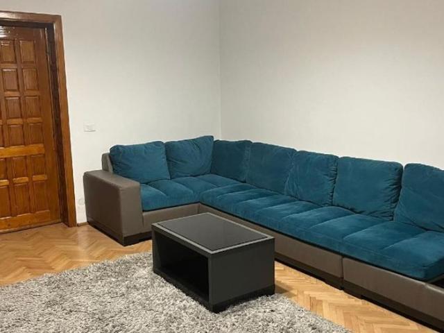 Inchiriez apartament cu 3 camere, zona Piata Centrala, Craiova 83 mp 2 bai 2 bal