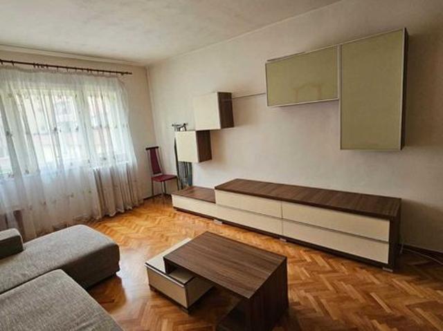 Inchiriez apartament cu 3 camere Cluj Napoca