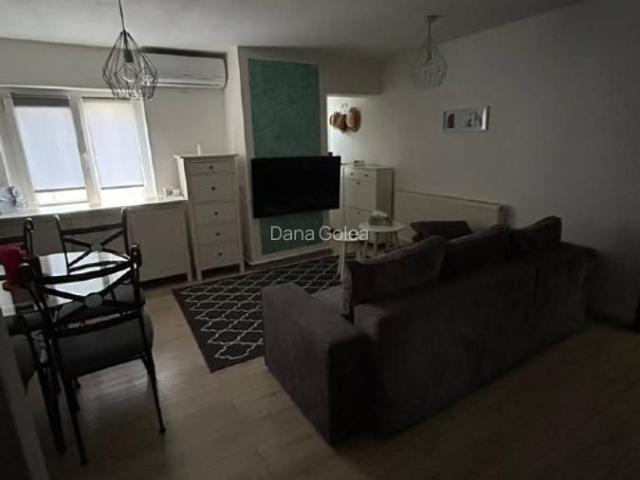 Închiriez apartament cu 3 camere foarte aproape de Iulius Mall și studenti