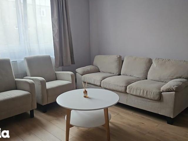 Inchiriez apartament cu 3 camere Florilor