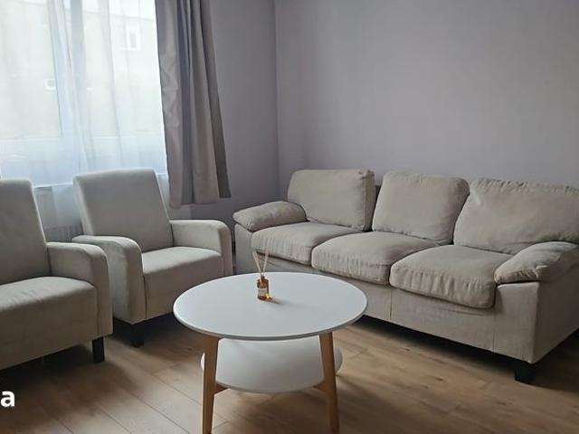 Inchiriez apartament cu 3 camere Florilor