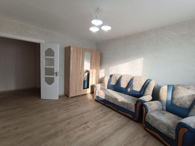Inchiriez apartament cu 3 camere in zona Gheorgheni