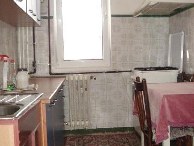 Inchiriez apartament cu 3 camere Nicolae Grigorescu