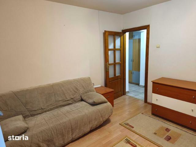 Inchiriez apartament cu două camere