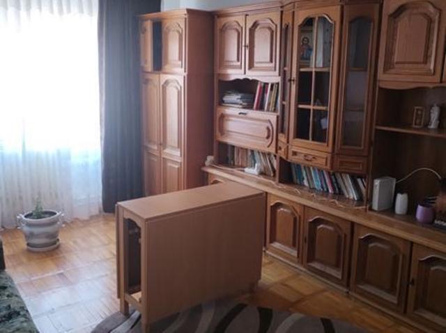 Inchiriez apartament cu doua camere