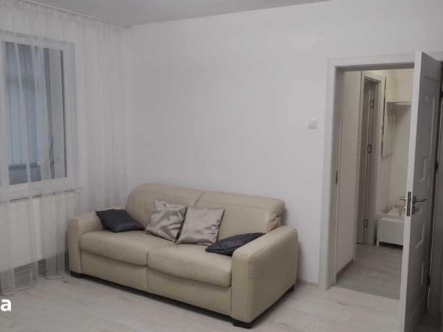 Inchiriez apartament cu doua camere Avram Iancu