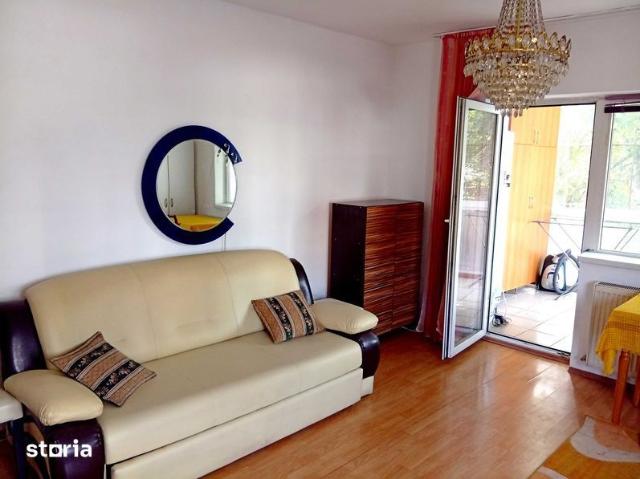 Inchiriez apartament cu o camera Andrei Muresanu