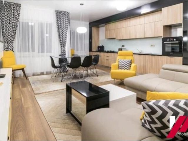 Inchiriez apartament de lux,3camere cu parcare,in zona Champing Dumbrava