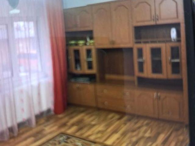 Inchiriez apartament doua camere