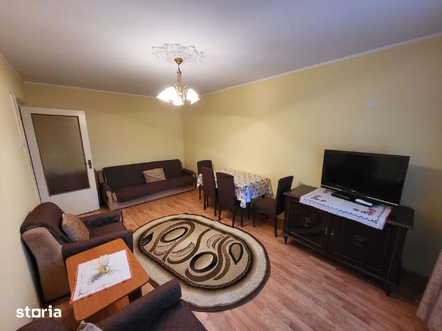 Inchiriez apartament doua camere in zona Dristor
