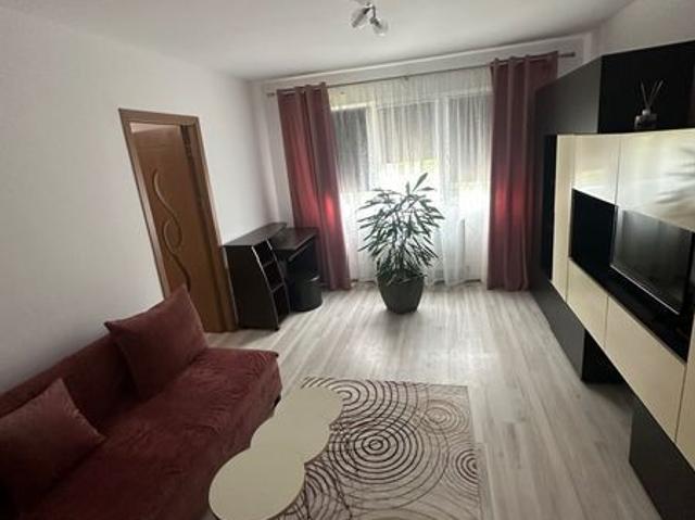 Inchiriez apartament doua camere regim hotelier