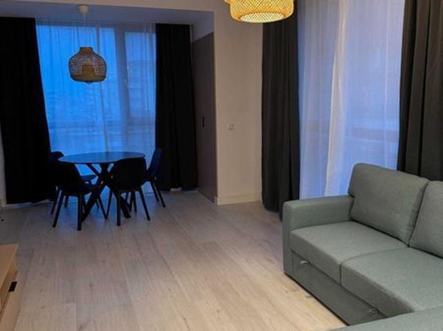 Inchiriez apartament in Mamaia Nord