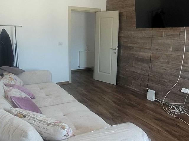 Inchiriez apartament in regim hotelier 2 camere