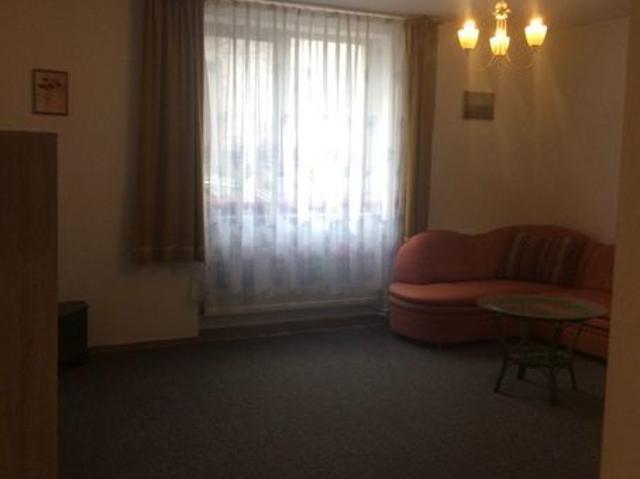 Inchiriez apartament la casa Alba Iulia ~ Centru