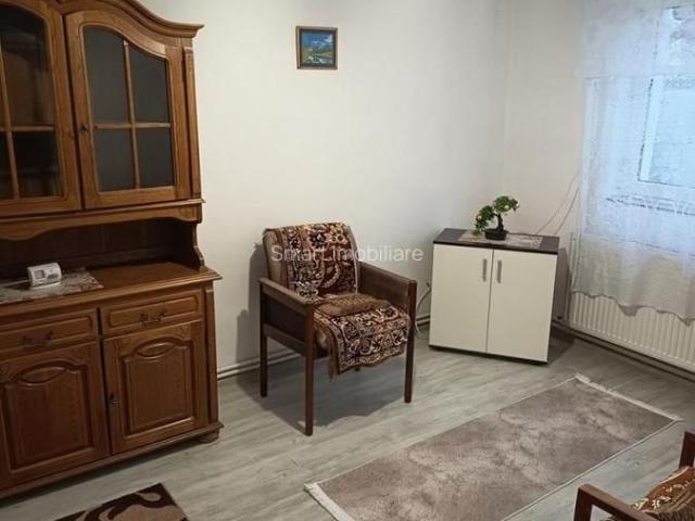 Închiriez Apartament la casa 2 camere Craiter