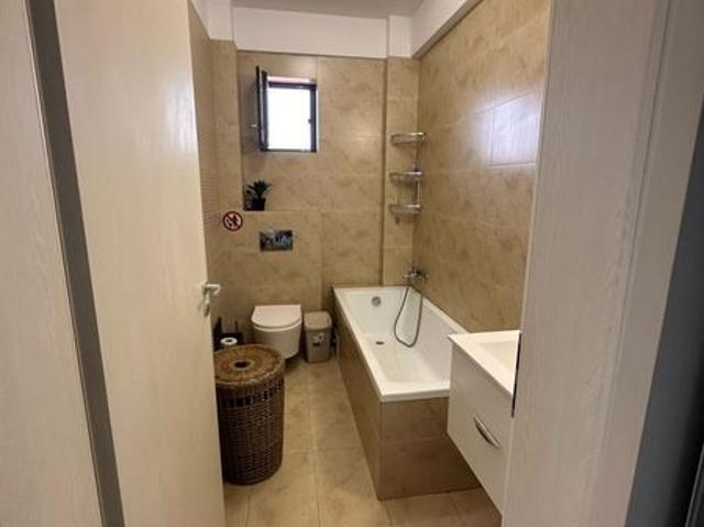 Inchiriez apartament Mamaia Nord