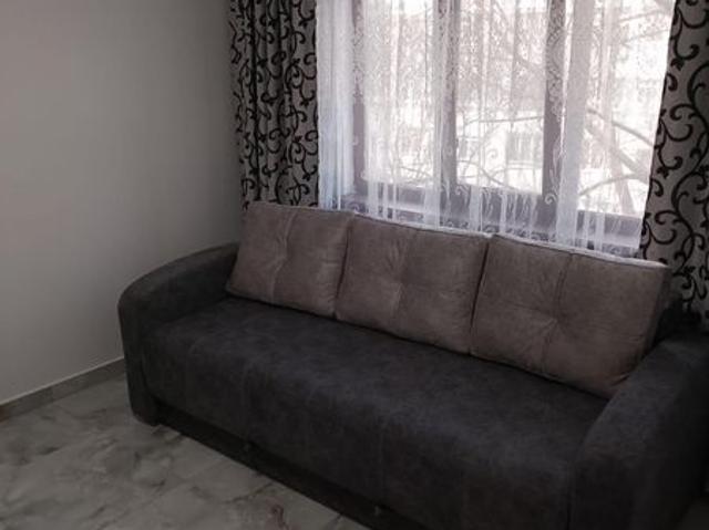 Inchiriez apartament micro 19