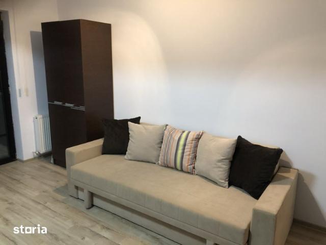 Inchiriez apartament o camera