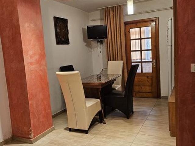 Închiriez apartament regim hotelier!