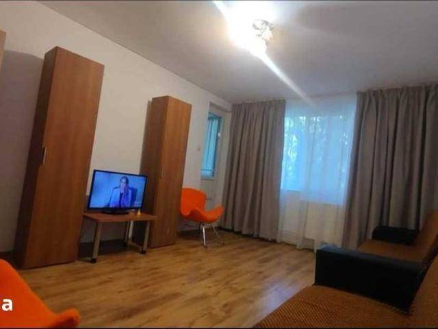 Inchiriez apartament regim hotelier