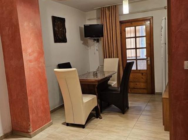 Închiriez apartament regim hotelier!