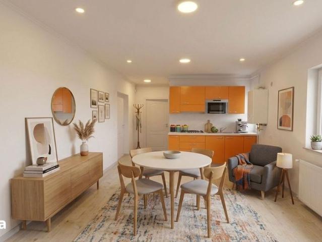 Închiriez apartamente rezidențiale, studenți, Birou Arad