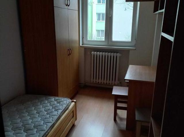 inchiriez aprtament cu 2 camere