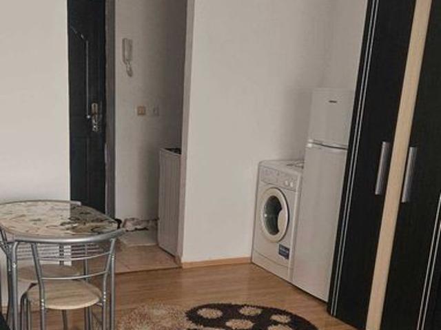 Închiriez garsoniera zona abator