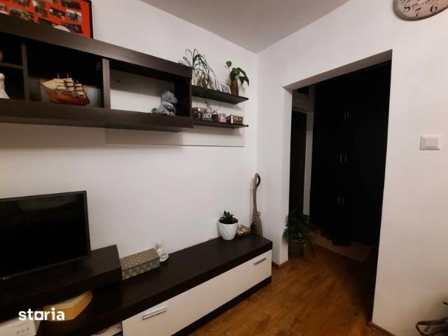 Inchiriez garsoniera zona Confectii