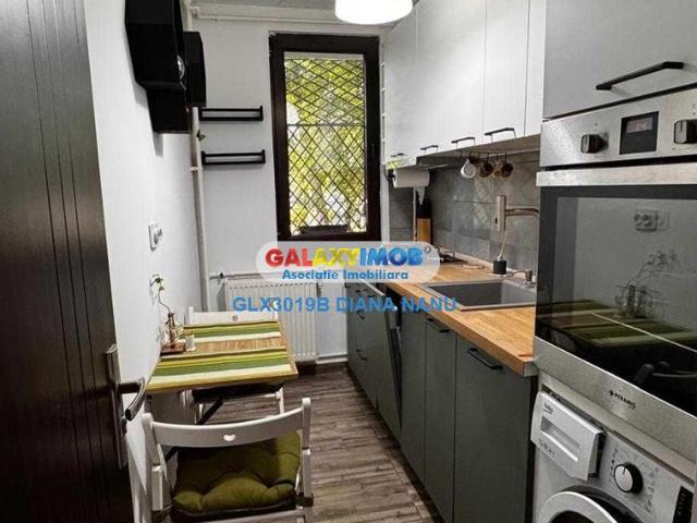 inchiriez garsoniera b dul timisoara, zona moinesti