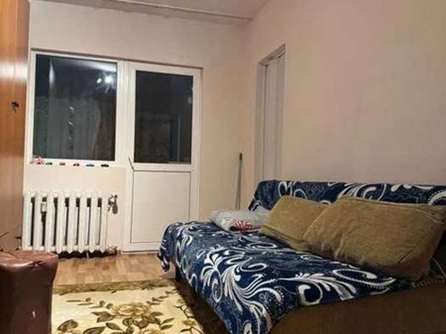 Inchiriez Garsoniera CF 1 ET 3 ZONA 300 Promenada Muresului
