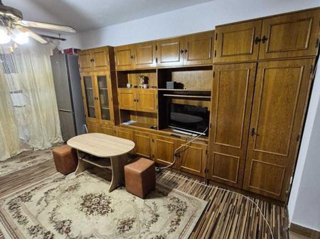 inchiriez garsoniera in regim hotelier