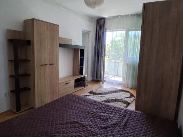 Inchiriez garsoniera moderna, 24 mp, Strada Cernei, Cluj Napoca