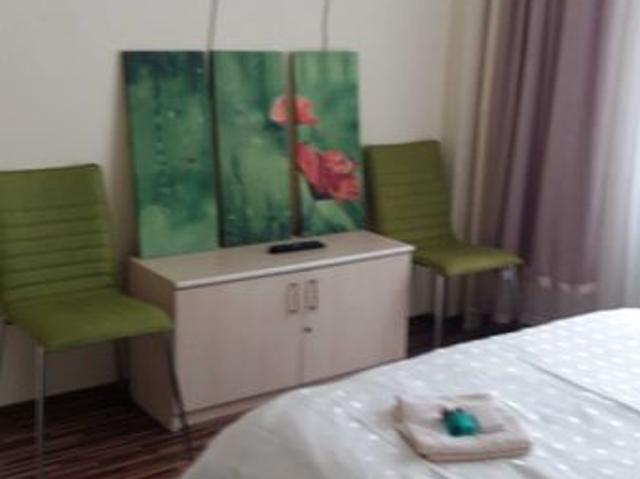Închiriez garsoniera regim hotelier parter zona Dacia