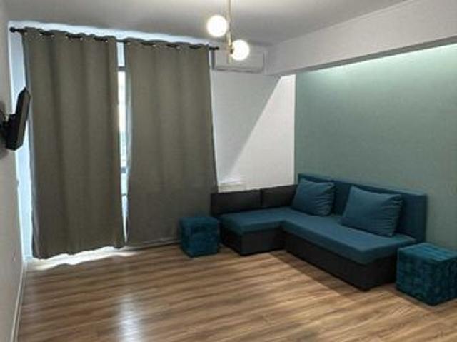Inchiriez in regim hotelier apartament in mamaia nord complet utilat