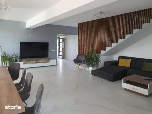 Închiriez în regim hotelier vilă de lux în Cihei