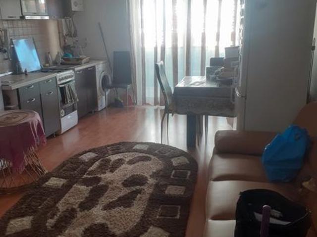 Inchiriez sau vand apartament cu o camera