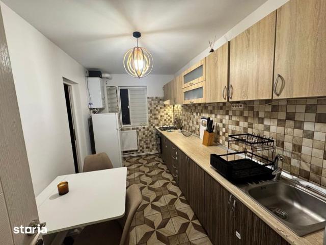 Inchiriez sezonier apartament 3 camere Eforie Nord
