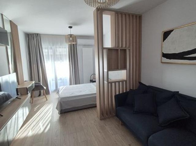 Închiriez studio in Moghioros Park Residence