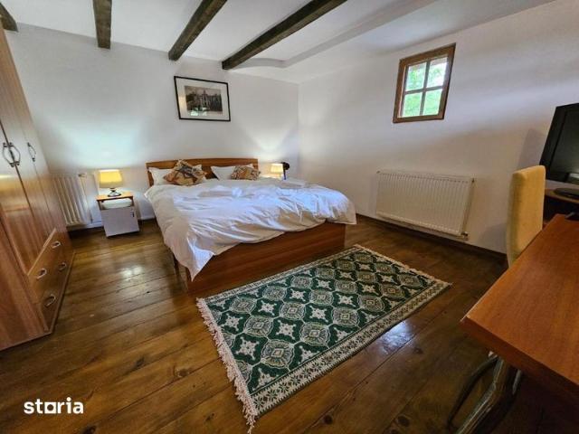 Inchiriez pensiunea CASA cu TURN in statiunea Sarata Monteoru