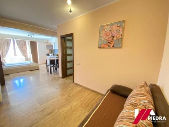 Inchiriez un studio modern situat central,in zona B dul Victoriei