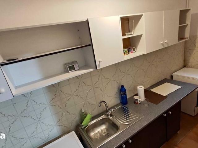 Inchiriez vila Piata Alba Iulia Mall Vitan. 190mp utili